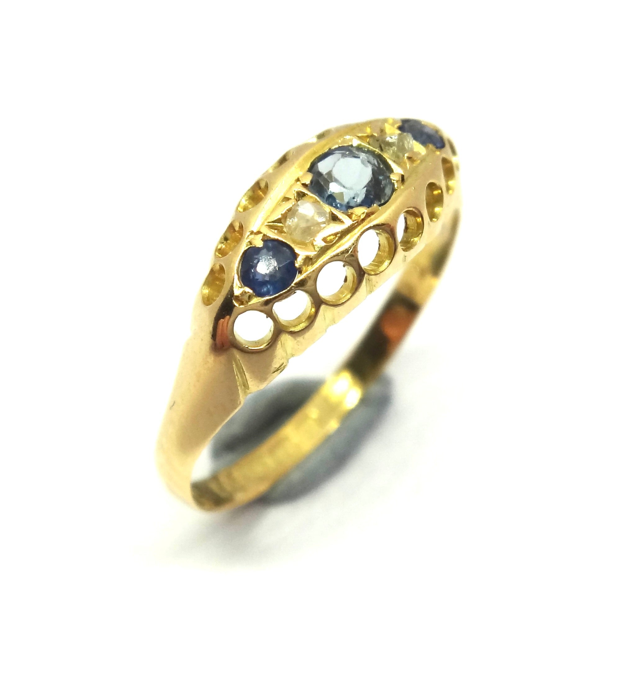 ANTIQUE 18ct Yellow Gold, Sapphire & Diamond Ring - Birmingham, 1915