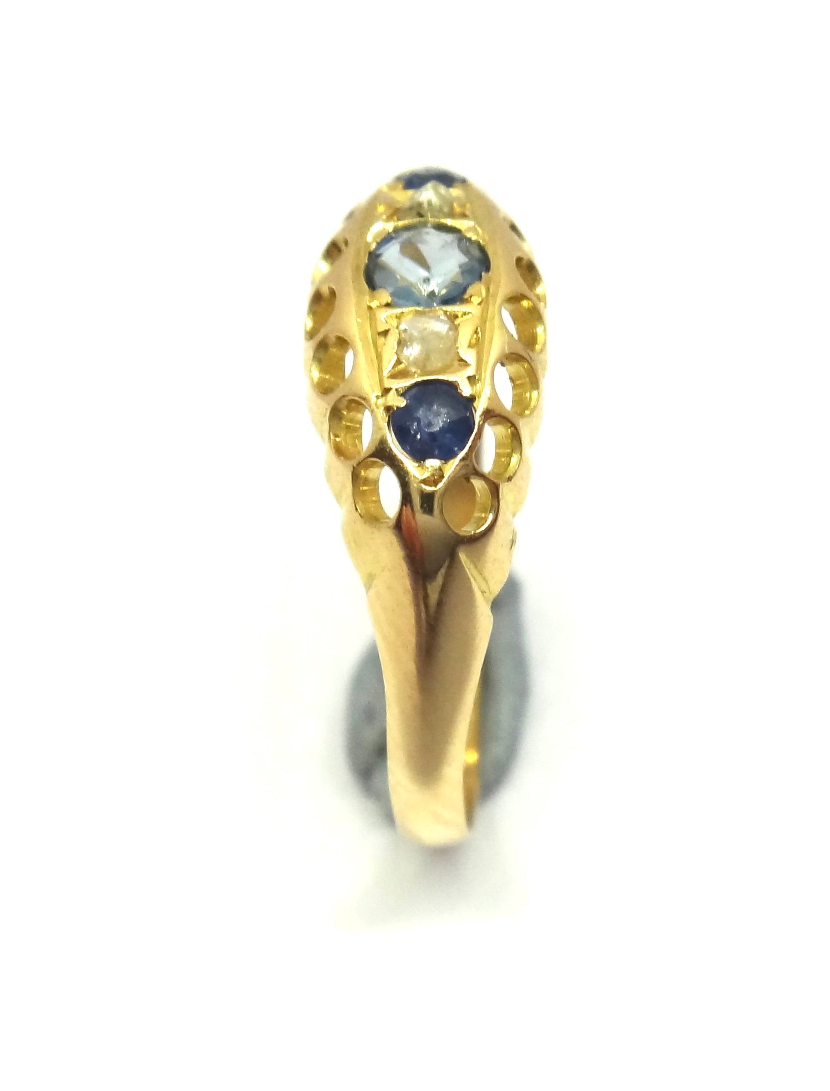 ANTIQUE 18ct Yellow Gold, Sapphire & Diamond Ring - Birmingham, 1915