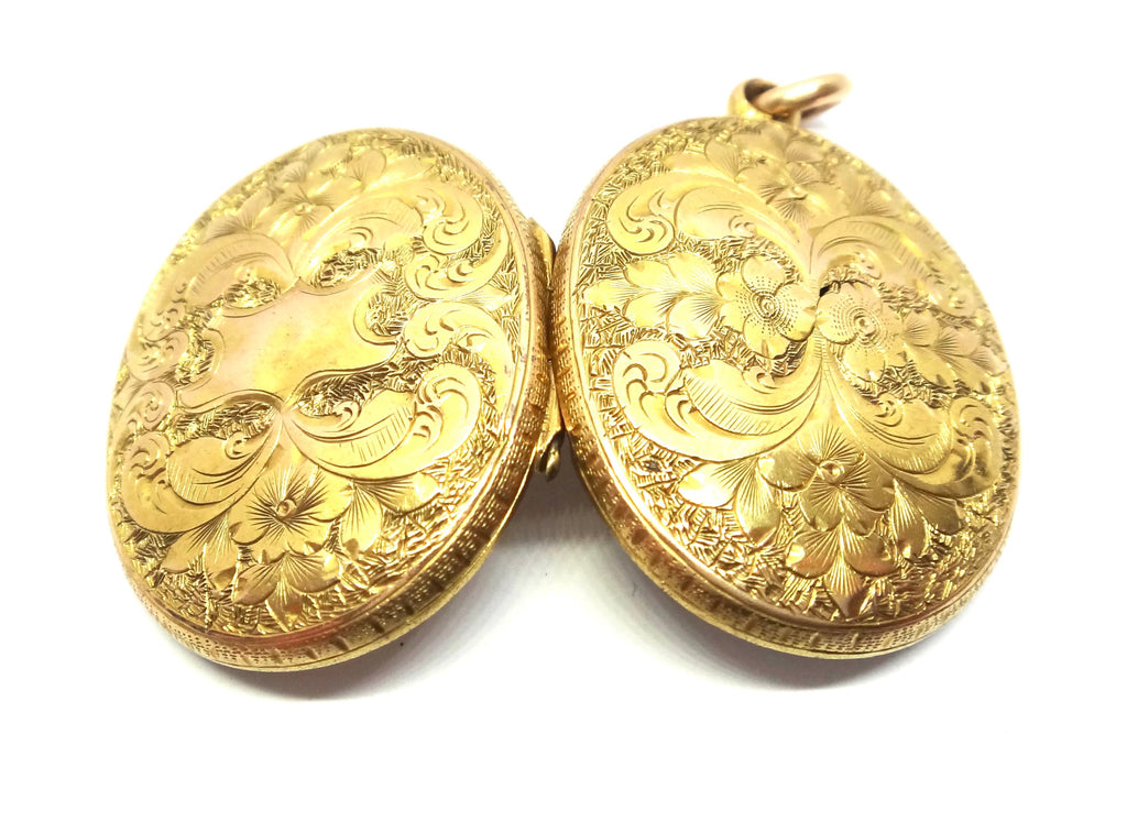 ANTIQUE 15ct Gold Engraved Locket Pendant