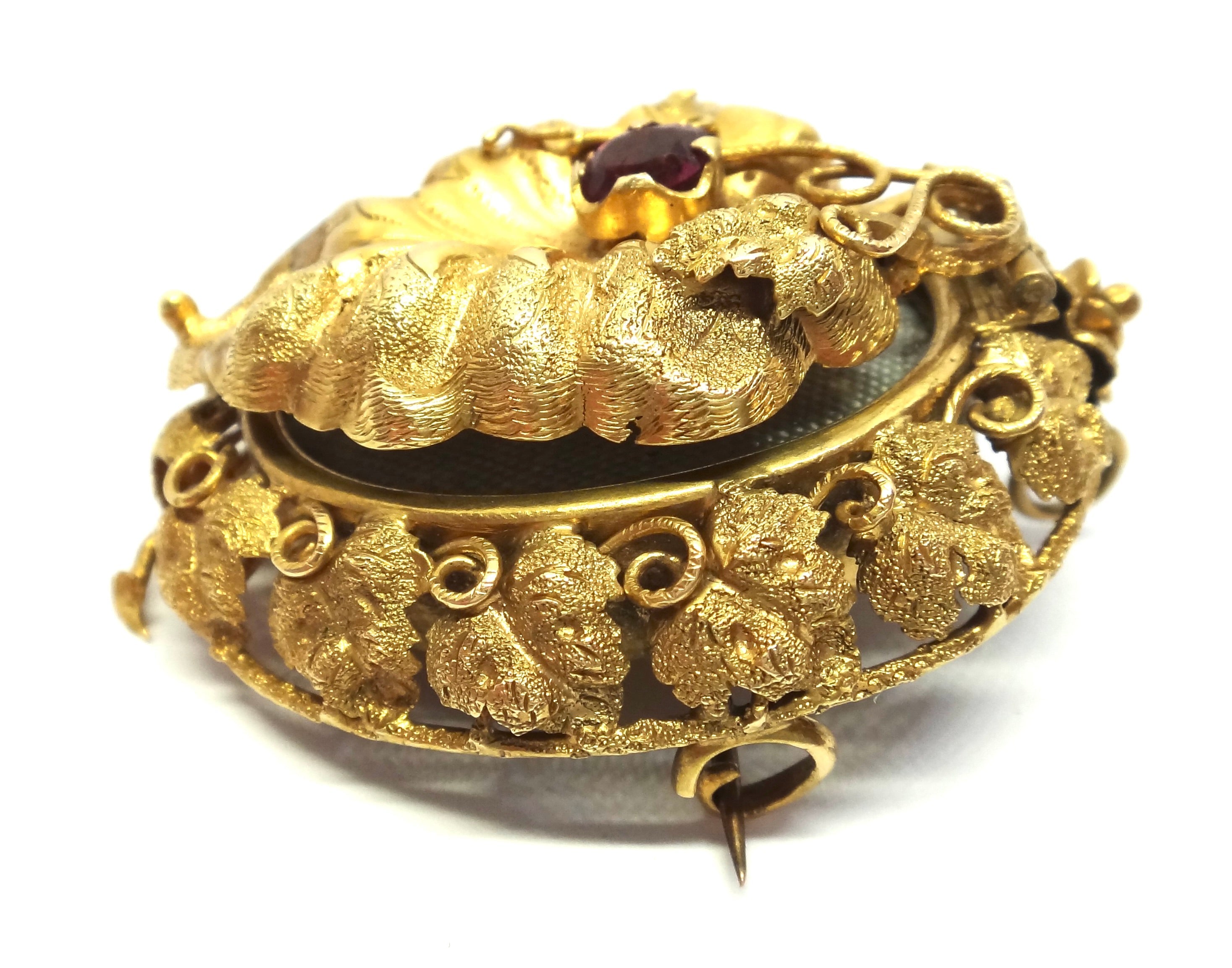 Australian ANTIQUE 18ct Gold & Garnet GOLDFIELDS Locket Brooch c.1865