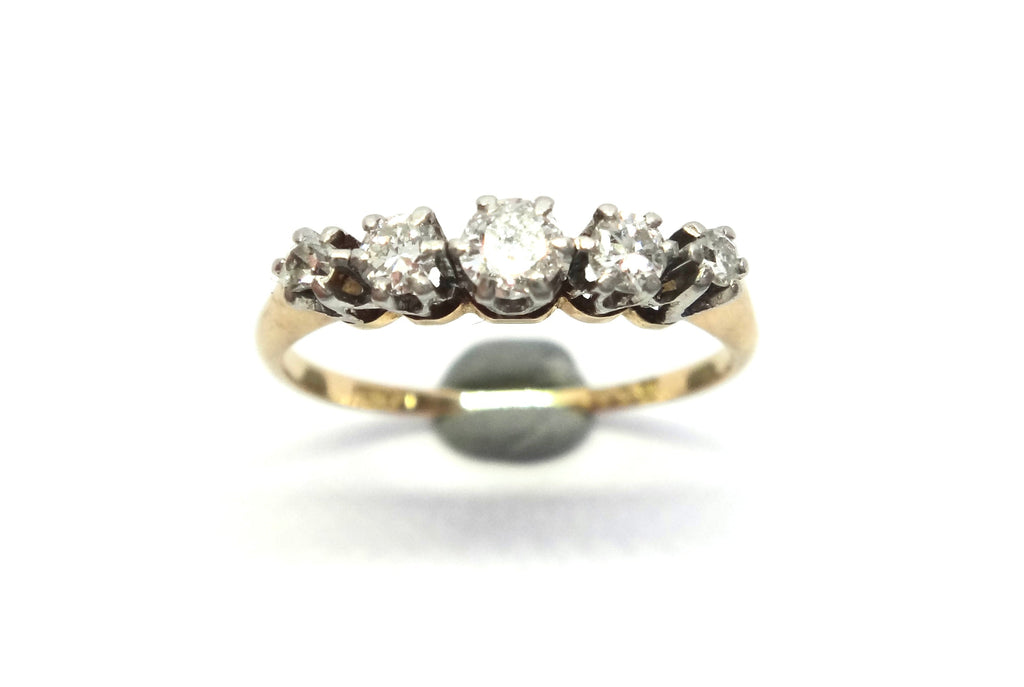 ANTIQUE 18ct Gold & 5 Stone Diamond Ring c.1940