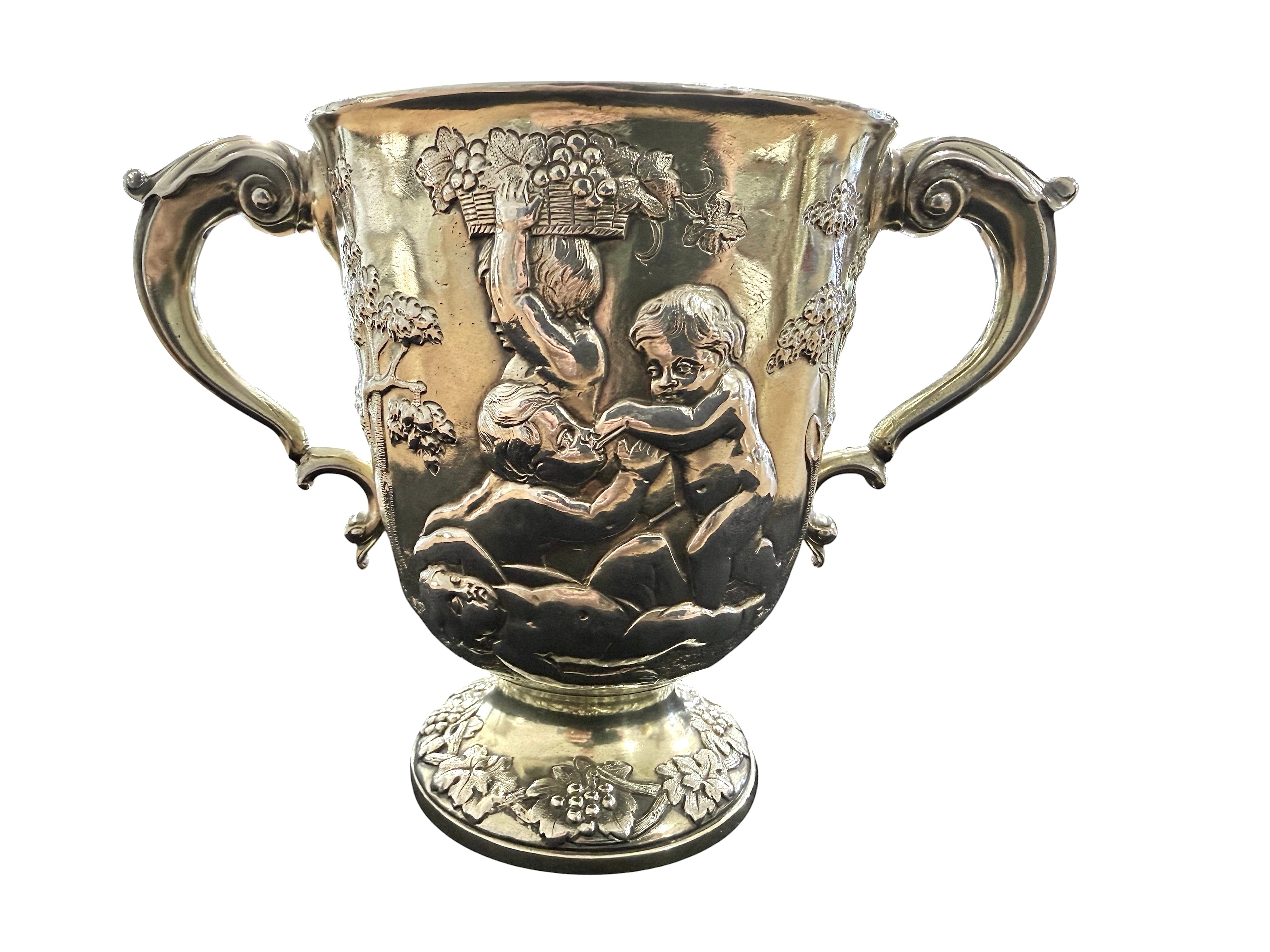 Rare Pair of George II Irish Silver Gilt Two-Handled Cups by Thomas Walker, Dublin c.1750