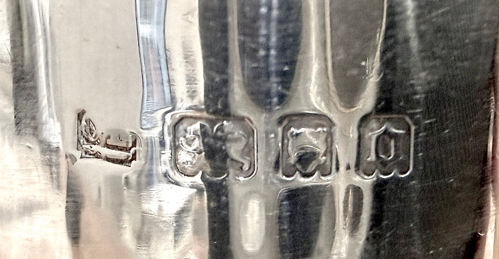 George V Sterling Silver Castor. London 1929. Maker C.E.