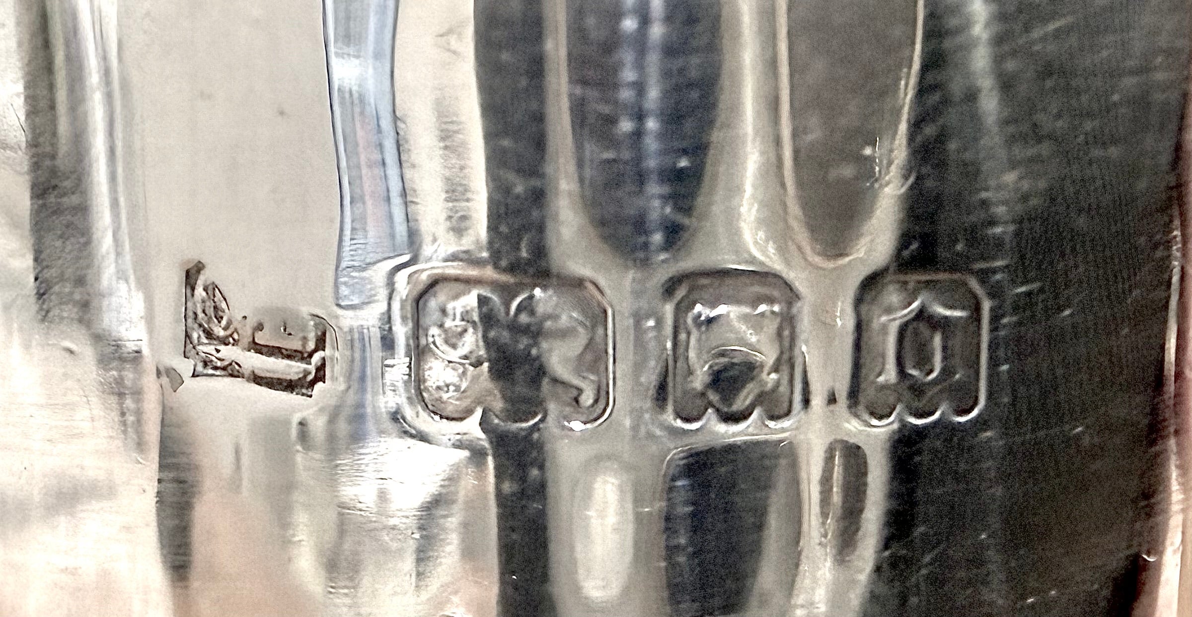 George V Sterling Silver Castor. London 1929. Maker C.E.
