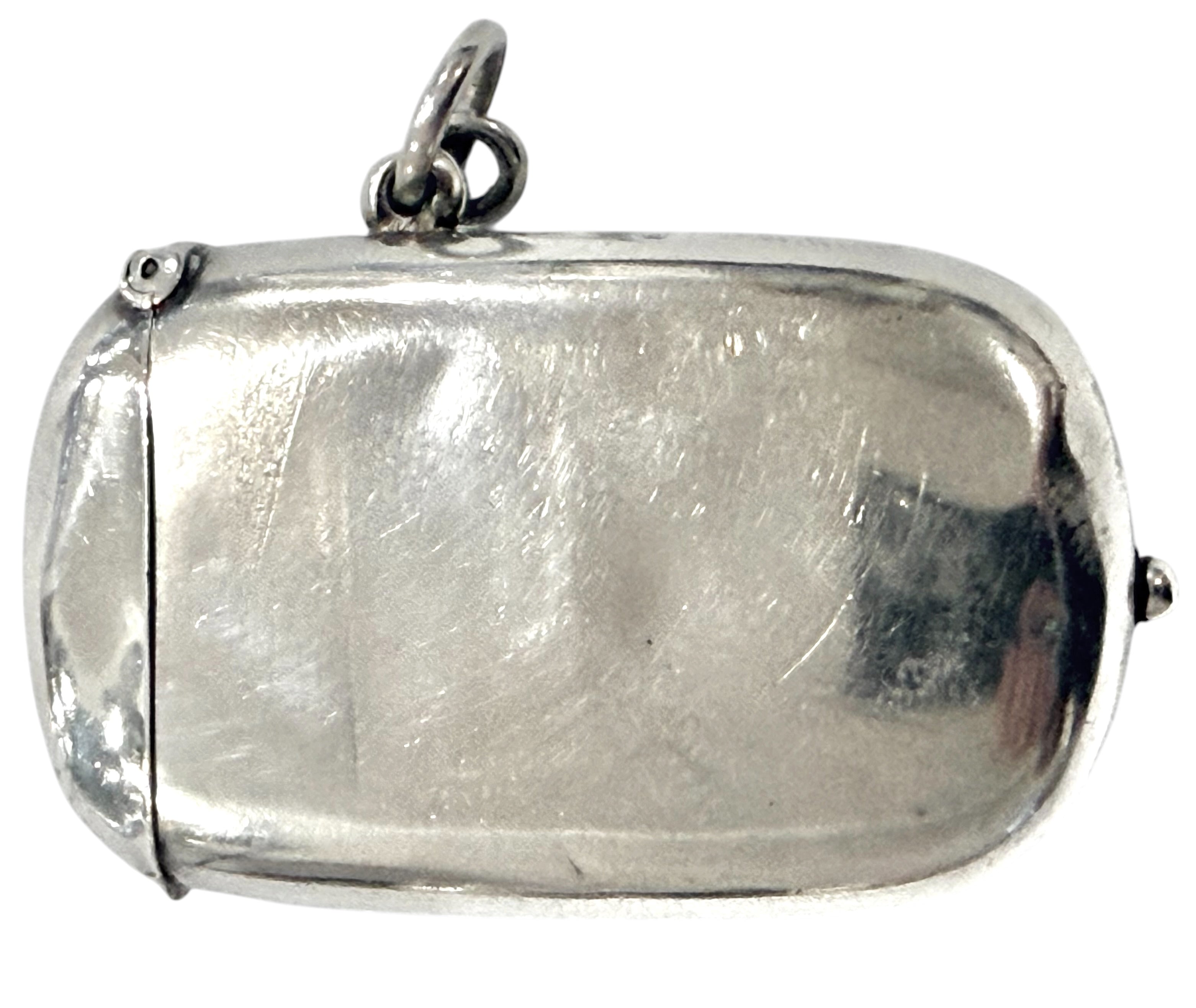 Victorian Sterling Silver Combination Vesta/Sovereign Case, London 1880.