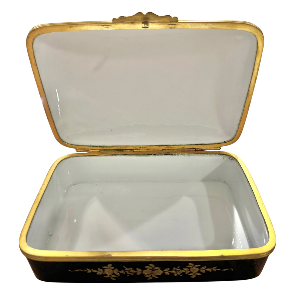 French 19th Century Porcelain Hand Painted Box, c.1890.
