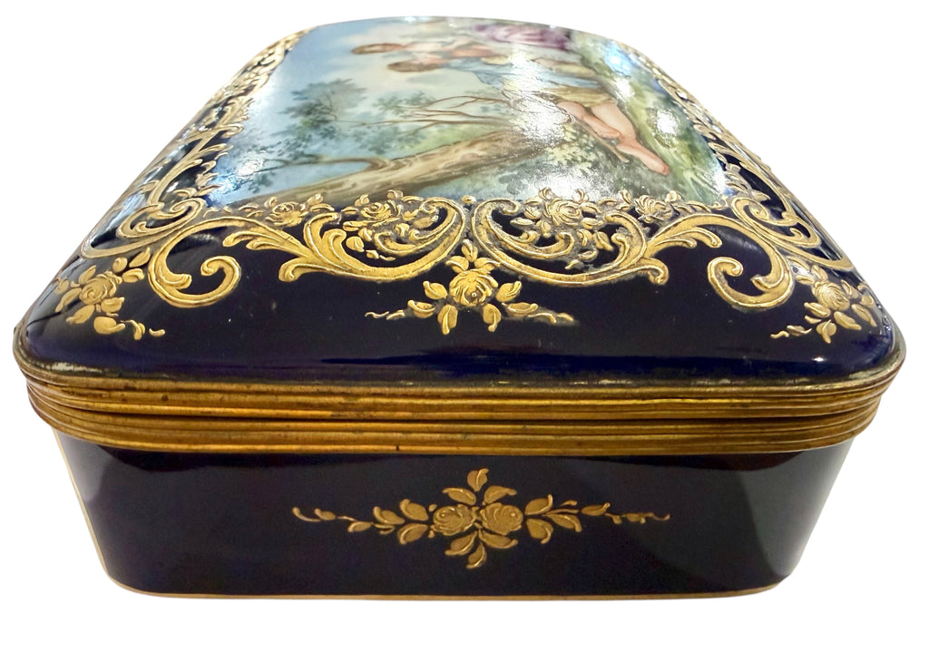 French 19th Century Porcelain Hand Painted Box, c.1890.